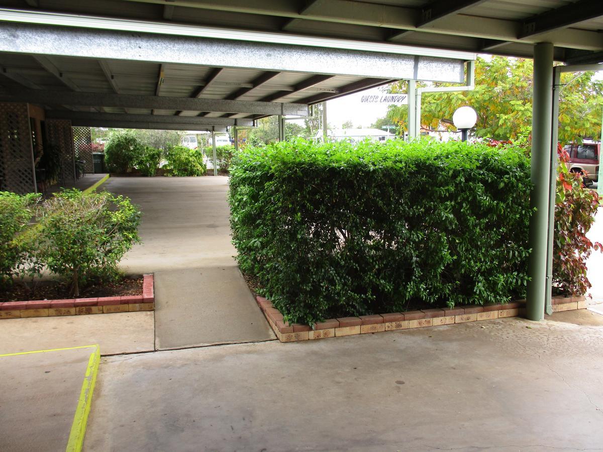 Barcaldine Country Motor Inn ภายนอก รูปภาพ