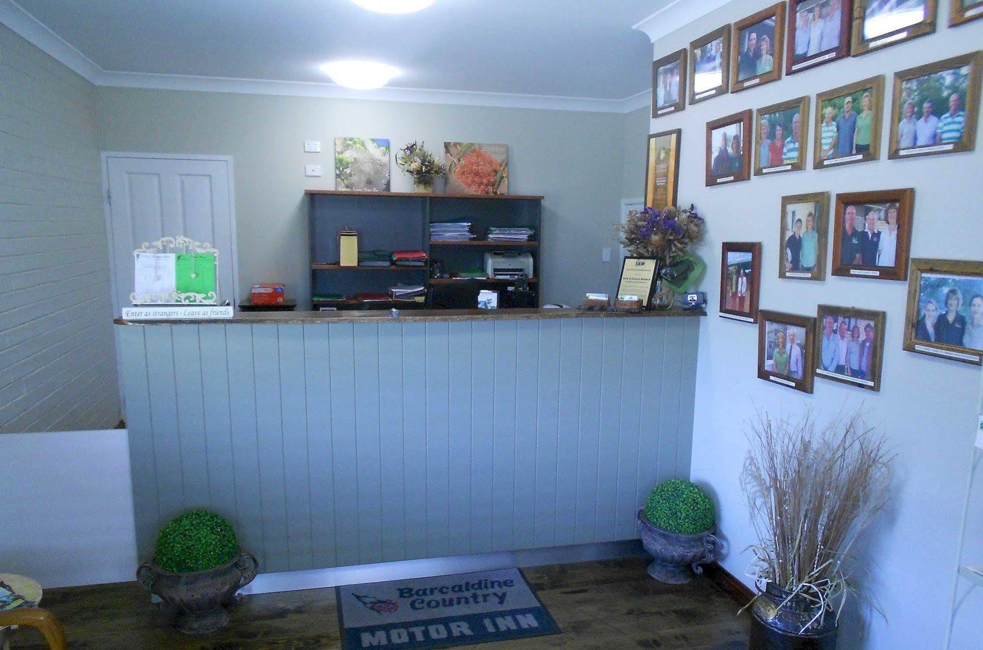 Barcaldine Country Motor Inn ภายนอก รูปภาพ